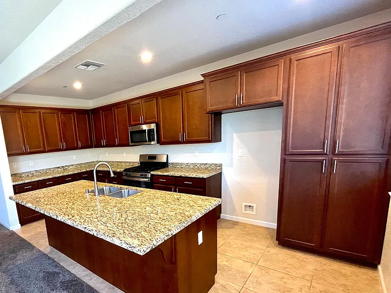 3913 Purple Finch Ln — Photo 1