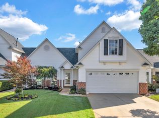 510 Cliffview Ct, Greer, SC 29650