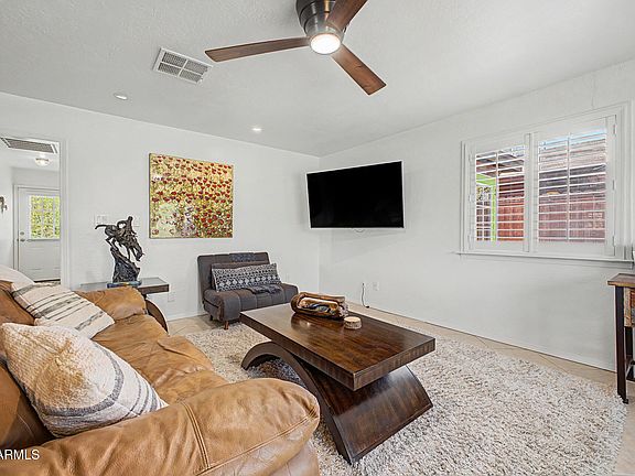 5th image of 1221 E Mescal St