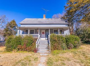 249 Poole St, Woodruff, SC 29388