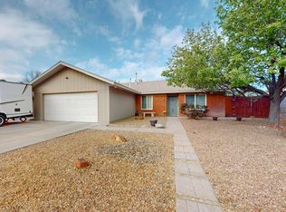 5215 Carruthers St NE, Albuquerque, NM 87111