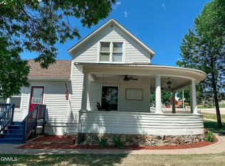 214 College St, Flasher, ND 58535