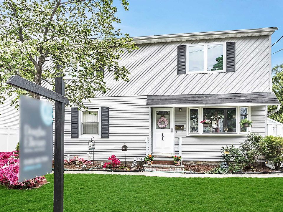 1st image of 11 Audrey Ave