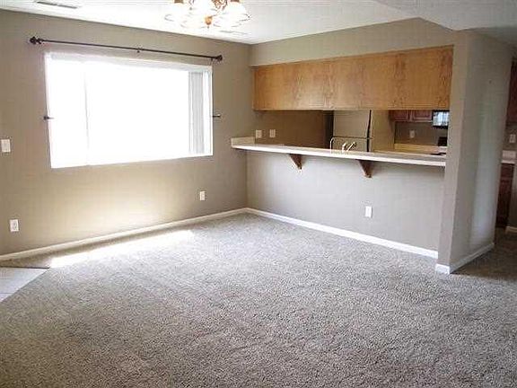 5th image of 455 N Front St APT 103