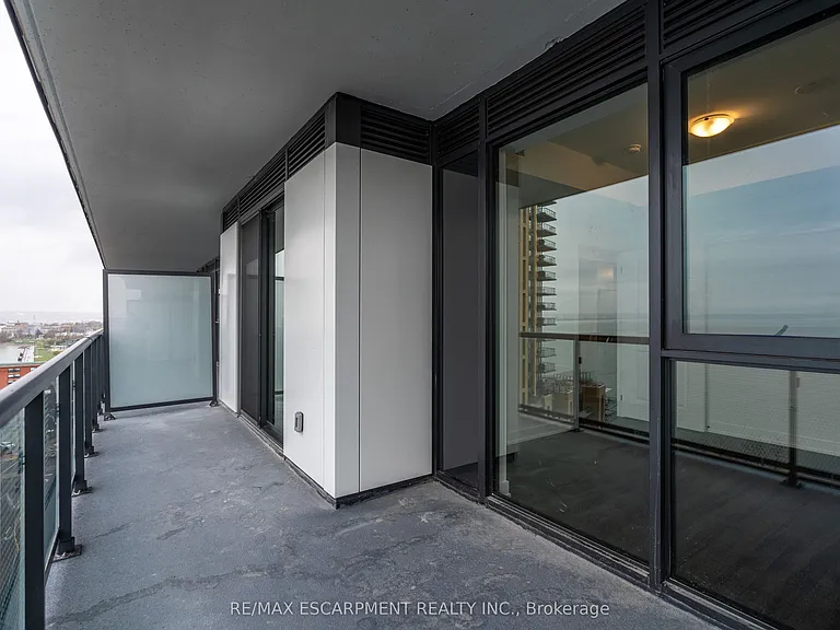 2075 Lakeshore Rd #1205 — Photo 21