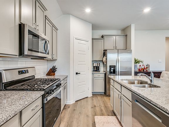 4th image of 9813 Quail Pointe Rd