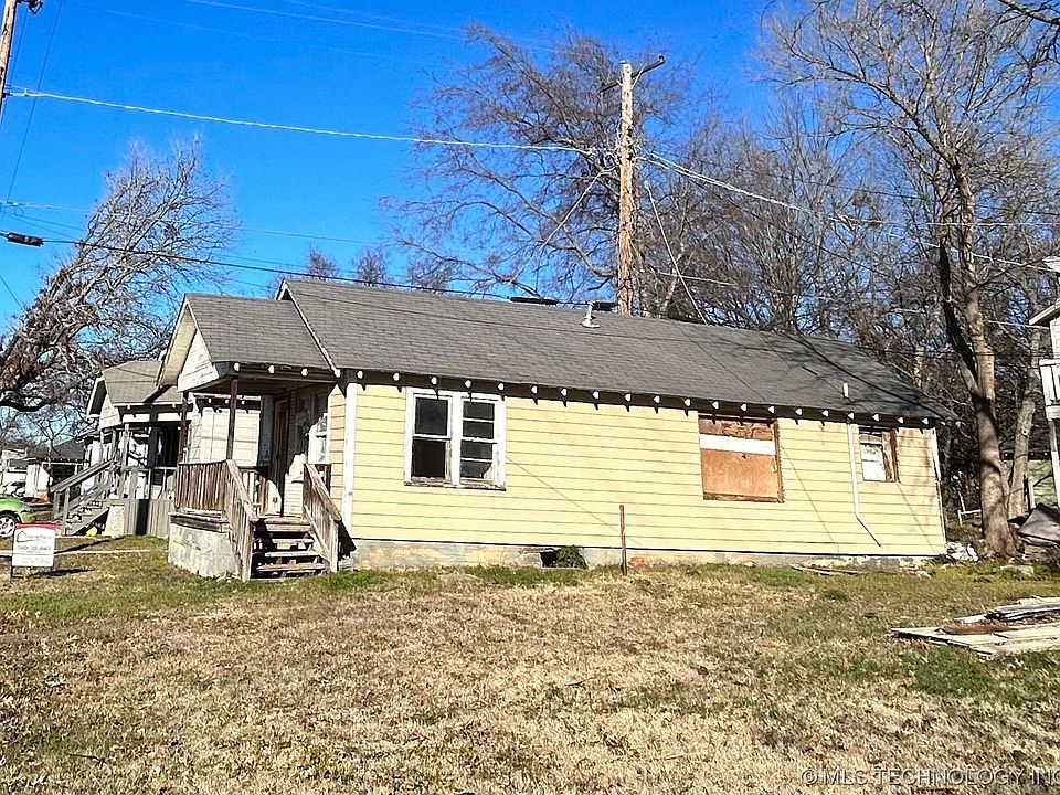 2nd image of 500 E 14th St