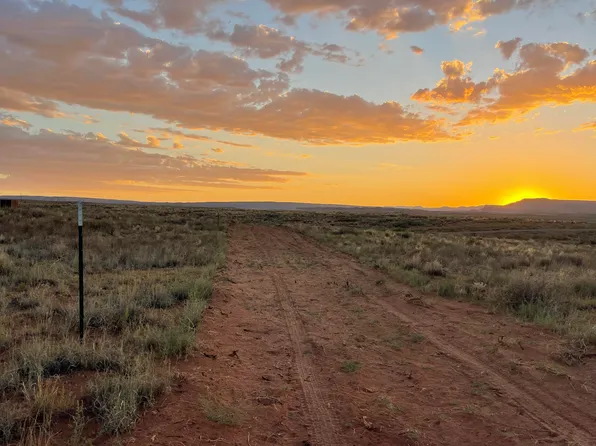 32 1st Ave, Kanab, UT 84741