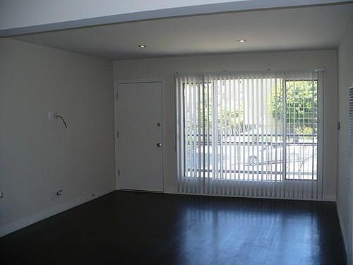 3rd image of 11606 Gorham Ave APT 9