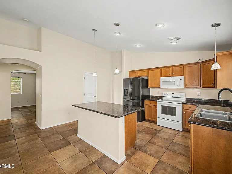 3928 E Blue Sage Rd — Photo 12