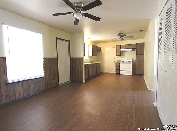 5th image of 7371 Brook Valley Dr