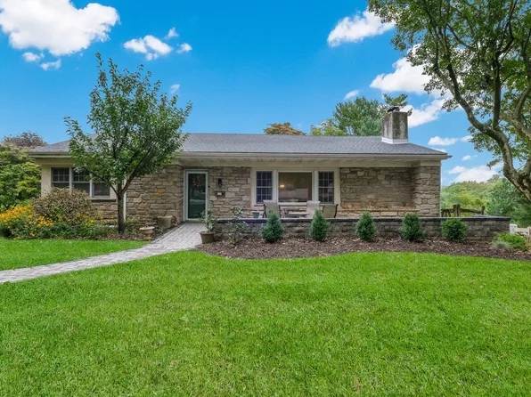 101 Thomas Ave, Broomall, PA 19008