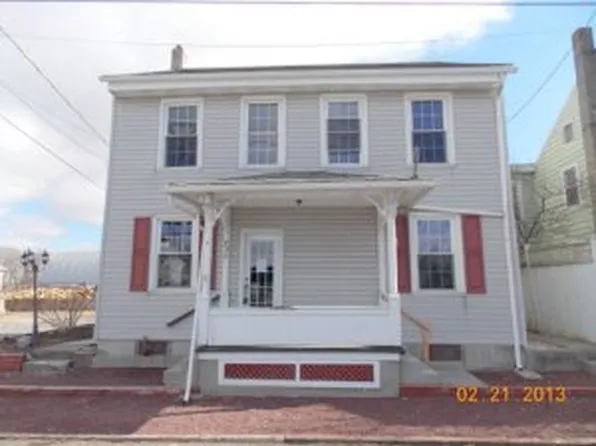 830 S Railroad St, Myerstown, PA 17067