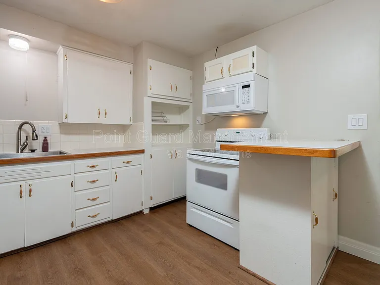 547 N Custer St — Photo 21