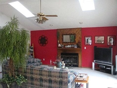 5th image of 4233 Marcello Dr