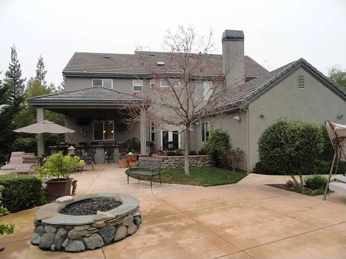 590 Garland Way photo 1