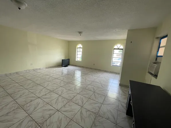 13720 SW 32nd St #1, Miami, FL 33175