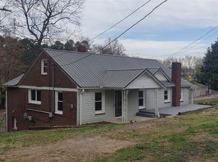 27 W Summit Ave, Granite Falls, NC 28630