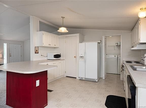 5th image of 120 Desiree Dr