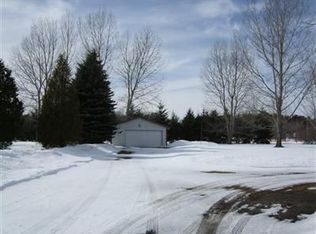 4879 W Deren Rd, Ludington, MI 49431