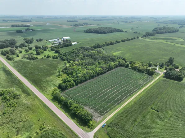 7657 155th St, Glencoe, MN 55336