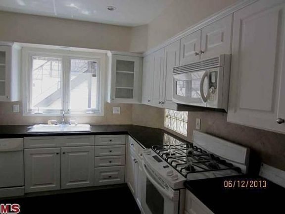 3rd image of 8841 Evanview Dr