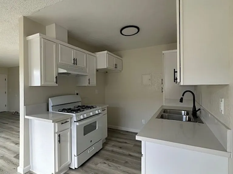 8619 Willis Ave — Photo 8