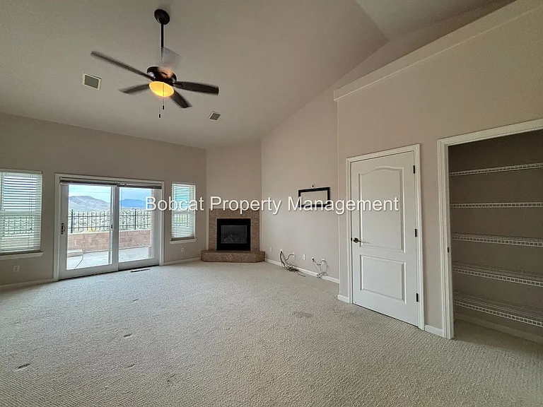 963 Ranchview Cir — Photo 32