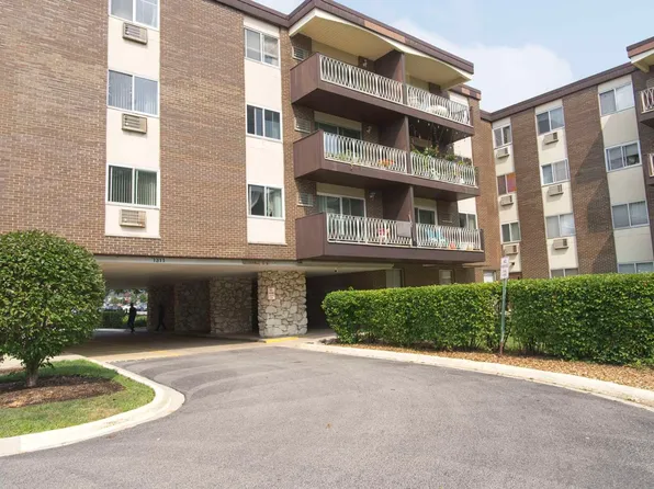 1311 S Finley Rd APT 213, Lombard, IL 60148