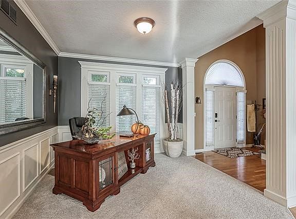 3rd image of 5801 NE Coral Dr