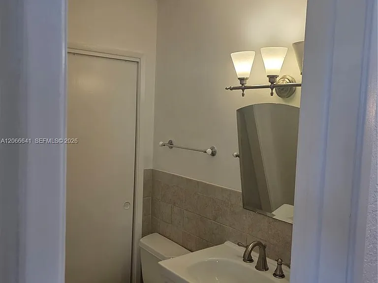 1500 SE 15th St #318 — Photo 12