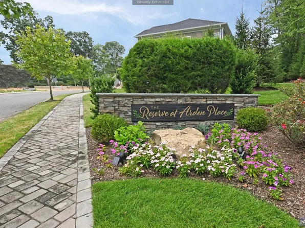11 Arden Pl, Hillsdale, NJ 07642