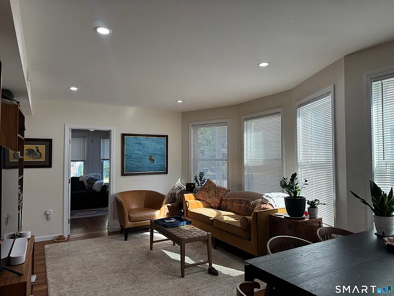 140 Foster St #1 — Photo 7