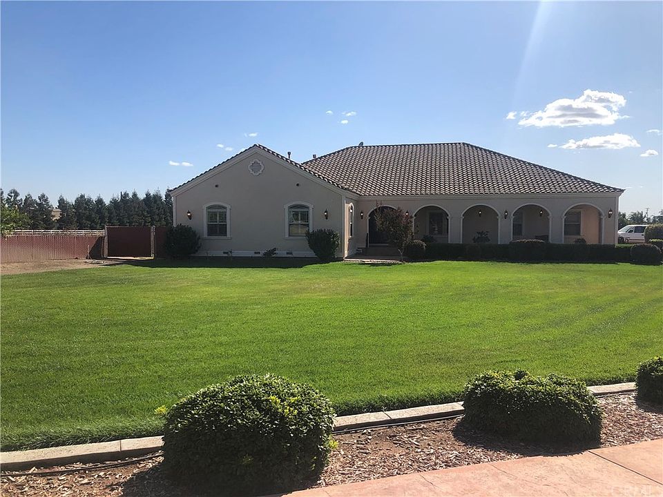 1st image of 30500 Tressa Ln