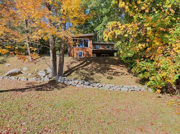 58 Dudley Ave, Northbridge, MA 01534