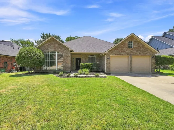 4440 Carolina St, Grand Prairie, TX 75052