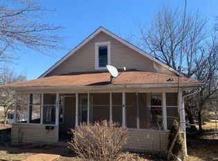 1823 Myrtle St, Alton, IL 62002