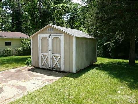 5th image of 8532 Kathlyn Dr