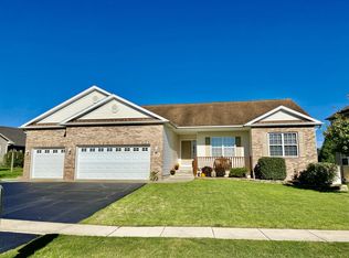 676 Persimmon St, Dekalb, IL 60115