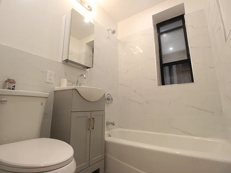 192 Claremont Ave #1D — Photo 13