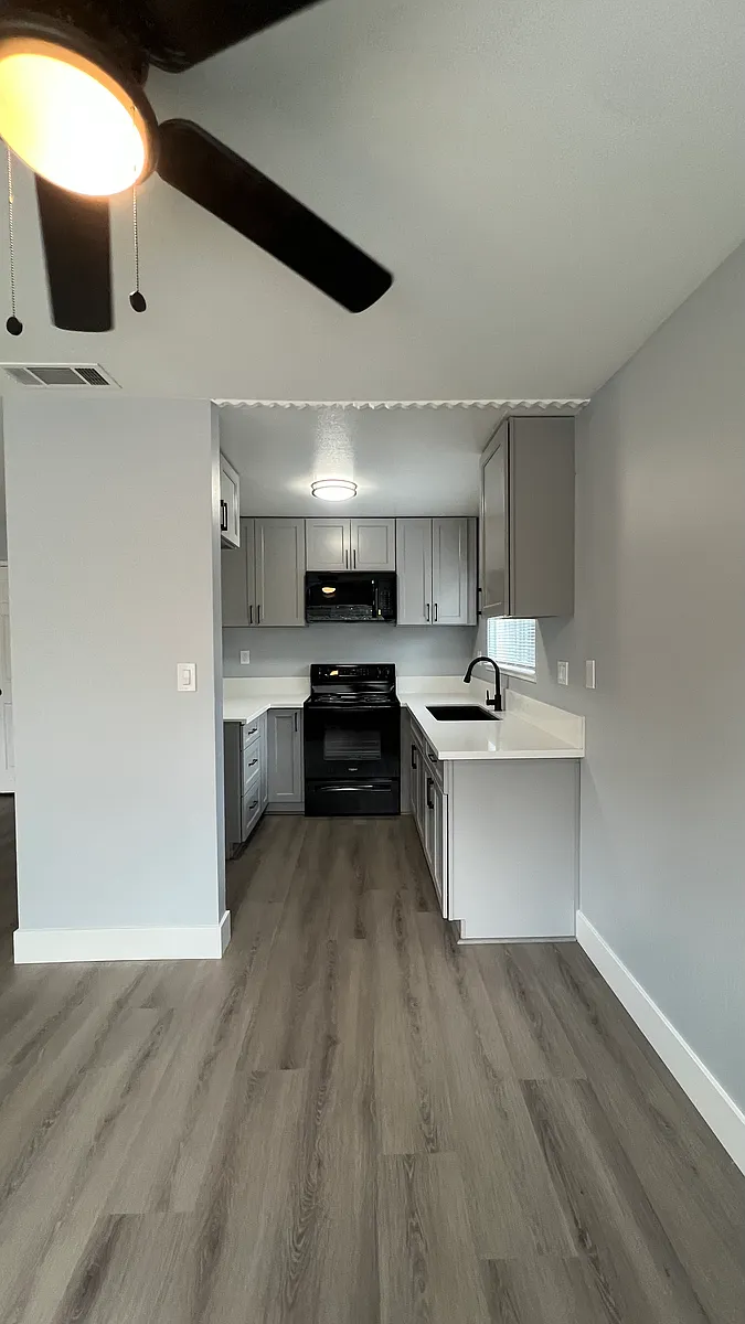 Building Photo - 7018 Sharkon Ln #2