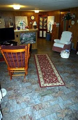4th image of 50 Holly Rd