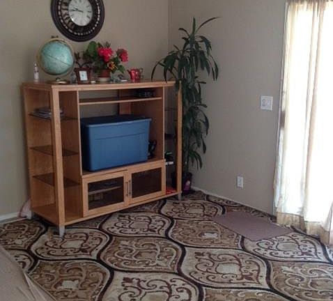 3rd image of 454 Los Encinos St #454