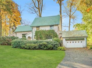 30 Bettswood Rd, Norwalk, CT 06851