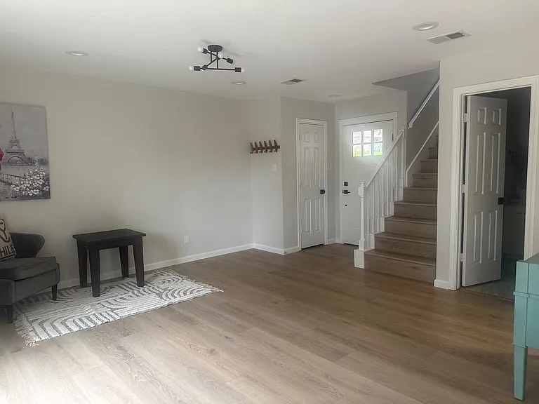 1428 Hampton Rd — Photo 4