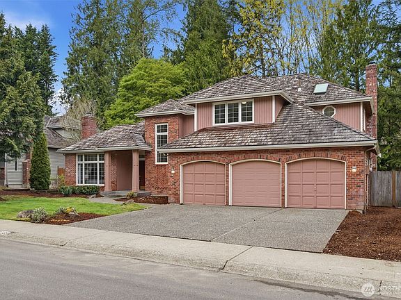 2nd image of 22226 NE 19th Street