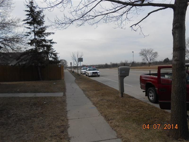 2nd image of 2813 39th Ave
