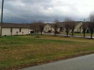 1124 Lovelady Rd, Byrdstown, TN 38549