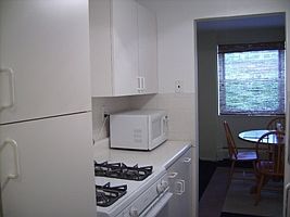 4th image of 45 Hill Park Ave APT 3O