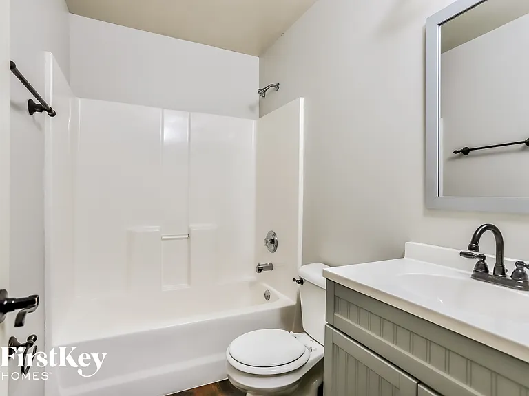 3845 Bedford Pointe Dr — Photo 10